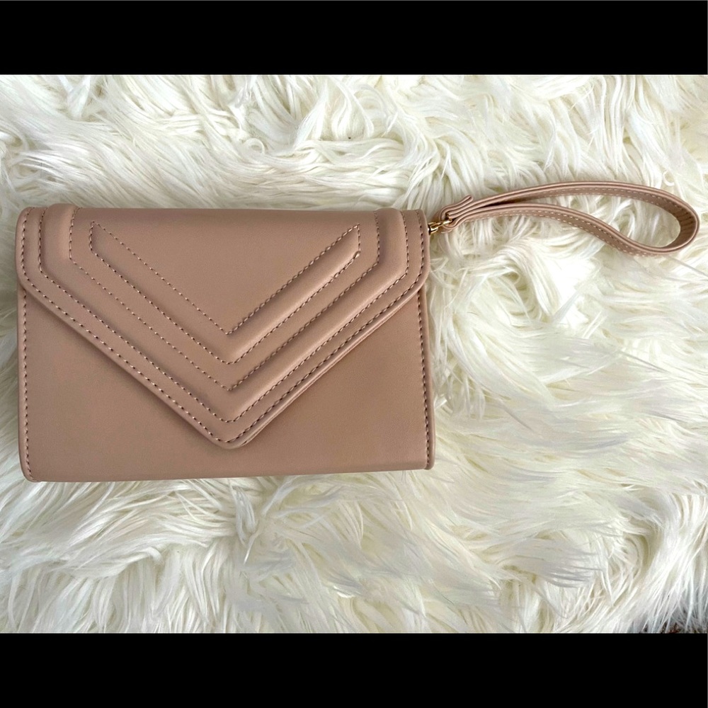 Aldo Wristlet